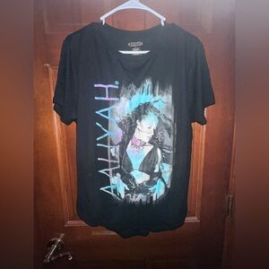 Aaliyah Black Graphic Tee - Short Sleeve